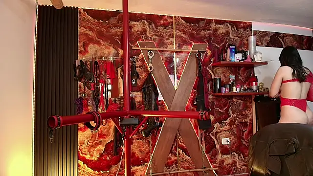 Snapshot of boy_n_girl chatting on March 13, 10:26 am boy n girl online show from March 13, 10:26 am