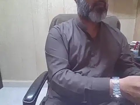 hairymaster95 online show from November 25, 4:24 am