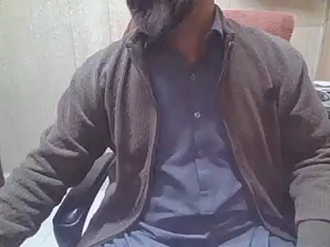 hairymaster95 online show from December 5, 4:11 am