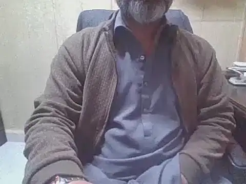 hairymaster95 online show from December 21, 6:37 am