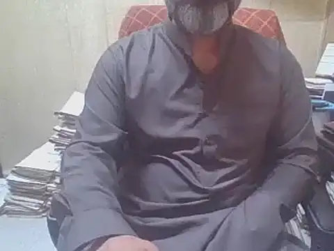 Snapshot of hairymaster95 chatting on October 9, 3:40 am hairymaster95 online show from October 9, 3:40 am