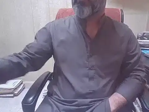 Snapshot of hairymaster95 chatting on September 27, 4:07 am hairymaster95 online show from September 27, 4:07 am