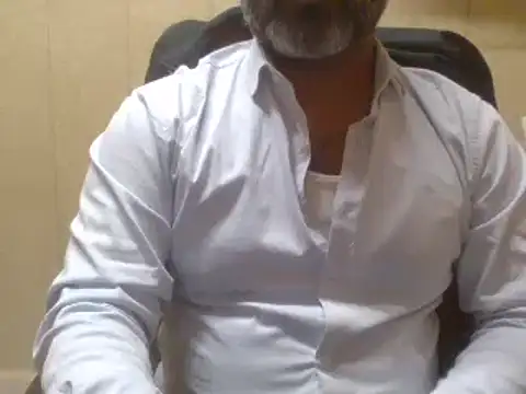 Snapshot of hairymaster95 chatting on February 17, 4:09 am hairymaster95 online show from February 17, 4:09 am