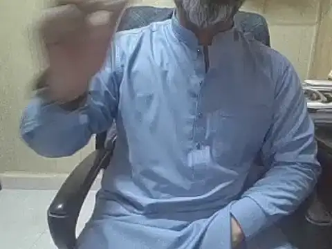 hairymaster95 online show from December 15, 4:18 am