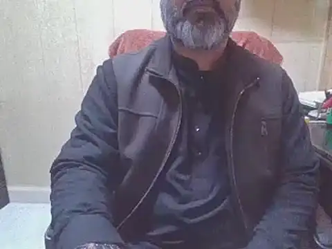 hairymaster95 online show from February 2, 4:44 am