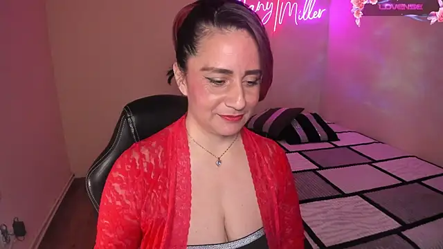 Snapshot of stefany_miller77 chatting on March 6, 12:19 pm stefany miller77 online show from March 6, 12:19 pm