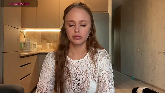 Megan Nilson online show from June 7, 5:40 pm
