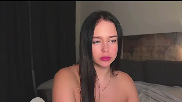 Snapshot of Megan_Nilson chatting on February 6, 5:03 am Megan Nilson online show from February 6, 5:03 am