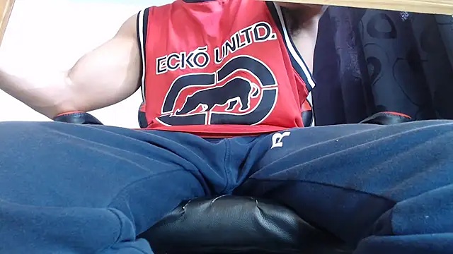 Snapshot of ErosFindomKing chatting on November 30, 6:52 pm ErosFindomKing online show from November 30, 6:52 pm