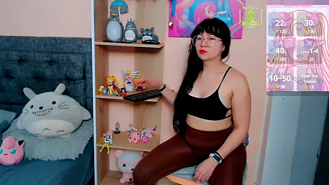 Snapshot of dolly_saylor chatting on March 4, 6:29 pm dolly saylor online show from March 4, 6:29 pm