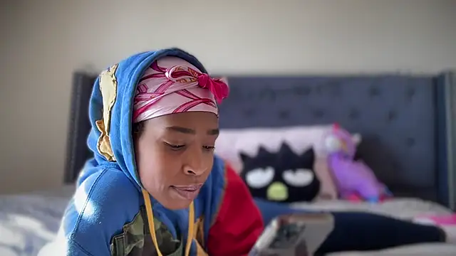 Snapshot of Cum2Charm chatting on November 10, 5:40 pm Cum2Charm online show from November 10, 5:40 pm