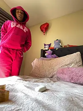 Cum2Charm online show from March 4, 6:39 pm