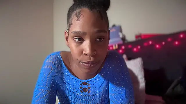 Cum2Charm online show from March 7, 2:36 am