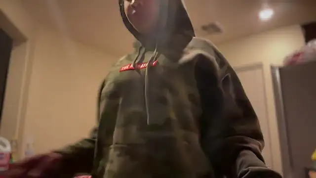 Cum2Charm online show from March 6, 8:20 am