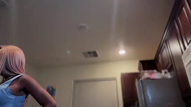 Cum2Charm online show from April 9, 6:19 am