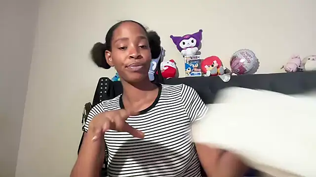 Cum2Charm online show from June 3, 5:19 am