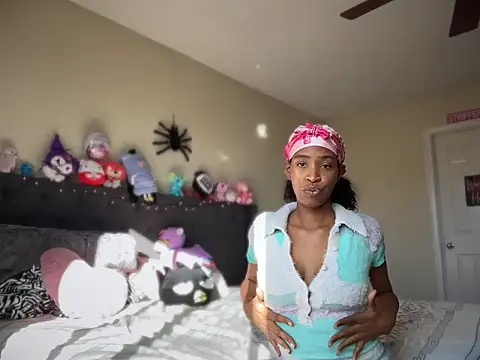 Snapshot of Cum2Charm chatting on October 27, 4:08 pm Cum2Charm online show from October 27, 4:08 pm