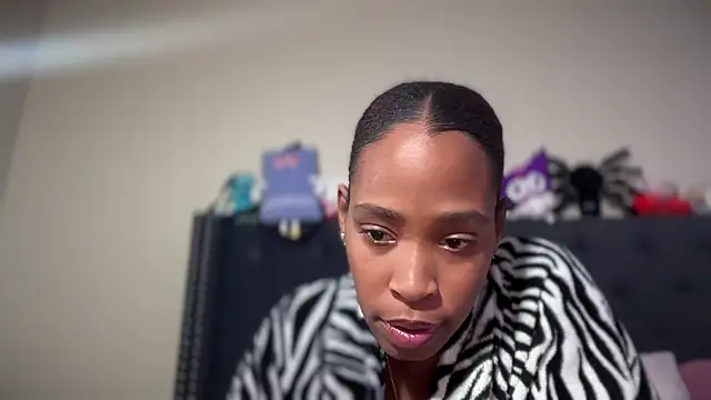 Cum2Charm online show from January 17, 3:43 am