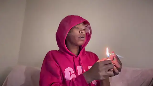 Snapshot of Cum2Charm chatting on November 9, 2:10 pm Cum2Charm online show from November 9, 2:10 pm