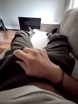 YourPersonall online show from April 4, 5:08 pm