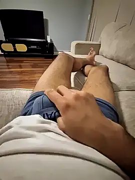 YourPersonall online show from April 15, 2:06 am