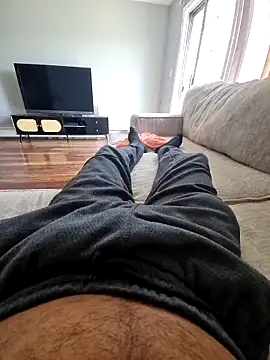 YourPersonall online show from April 18, 4:42 pm