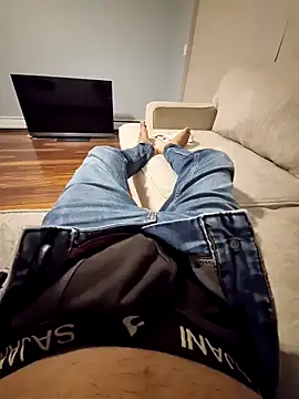 YourPersonall online show from March 31, 2:13 am