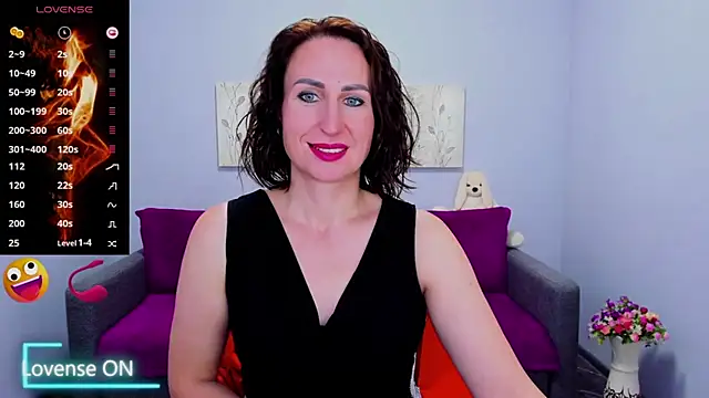 Nia Smithh online show from October 14, 12:39 pm