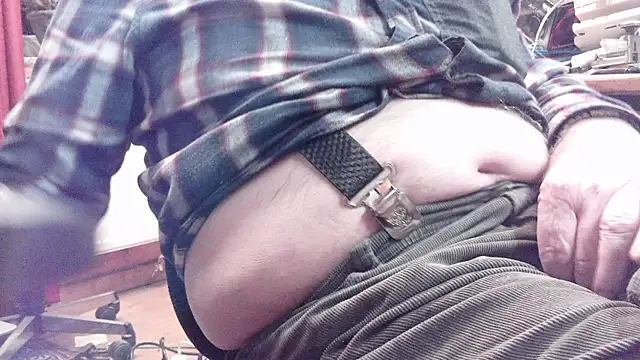 Snapshot of HaraldGermany chatting on October 25, 5:24 pm HaraldGermany online show from October 25, 5:24 pm