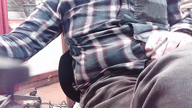 Snapshot of HaraldGermany chatting on November 10, 5:51 pm HaraldGermany online show from November 10, 5:51 pm