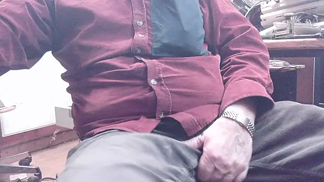 Snapshot of HaraldGermany chatting on November 29, 6:08 pm HaraldGermany online show from November 29, 6:08 pm