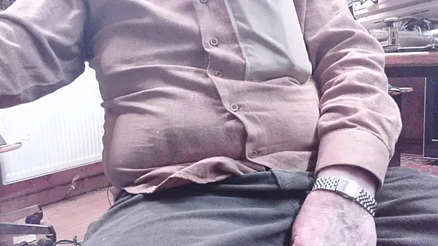 Snapshot of HaraldGermany chatting on December 5, 6:17 pm HaraldGermany online show from December 5, 6:17 pm