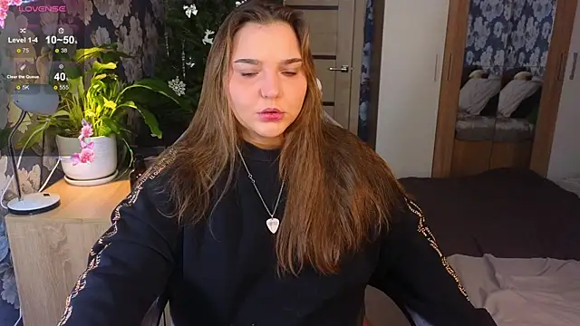  momiji  online show from January 18, 1:14 pm