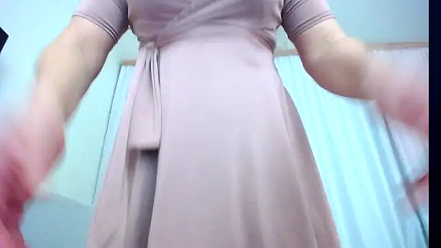 faceless  online show from November 10, 12:10 pm