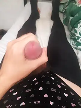 Snapshot of Ummfuss1 chatting on October 21, 1:43 pm Ummfuss1 online show from October 21, 1:43 pm