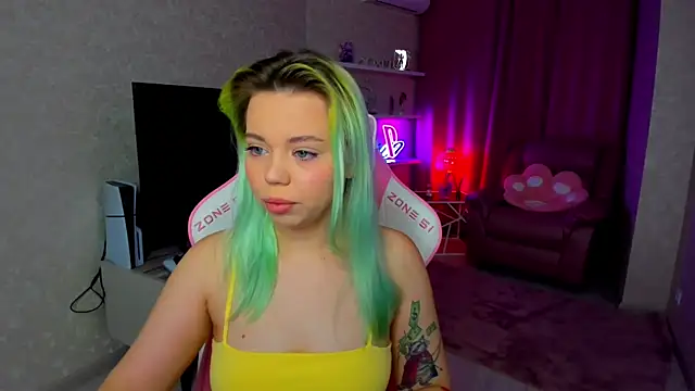 EnergyBunny 1 online show from November 17, 7:18 pm