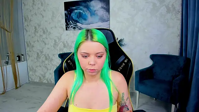 EnergyBunny 1 online show from February 24, 7:15 pm