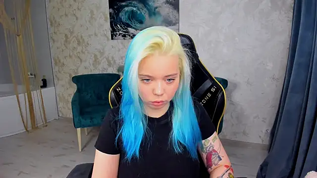 EnergyBunny 1 online show from December 3, 7:24 pm