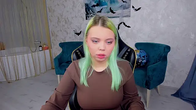 EnergyBunny 1 online show from November 4, 6:33 pm