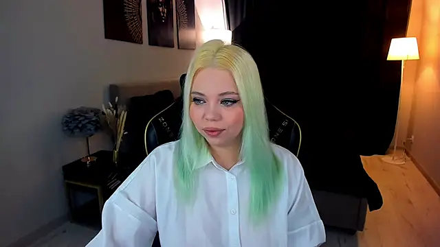 EnergyBunny 1 online show from November 18, 7:39 pm