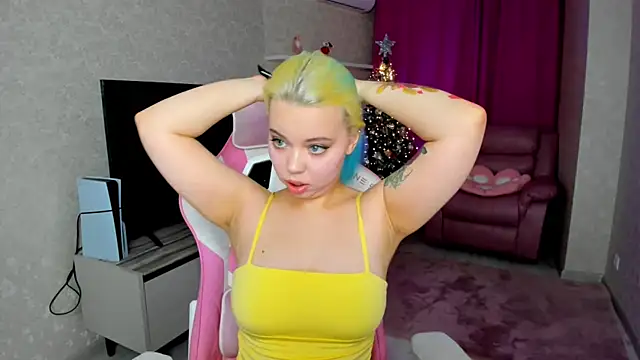 EnergyBunny 1 online show from December 18, 5:39 pm