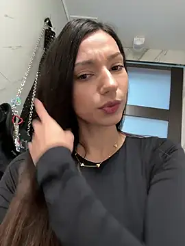  MiaQueen  online show from February 26, 11:27 pm