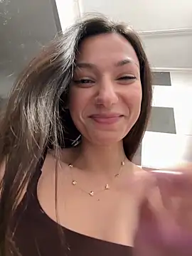  MiaQueen  online show from April 8, 10:11 pm