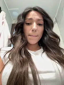  MiaQueen  online show from February 15, 7:57 pm