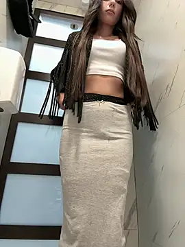  MiaQueen  online show from February 16, 10:40 pm