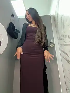  MiaQueen  online show from March 22, 10:33 pm