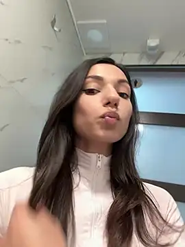  MiaQueen  online show from February 4, 7:53 pm