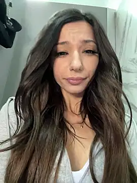  MiaQueen  online show from March 31, 10:23 pm