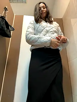  MiaQueen  online show from November 2, 10:26 pm