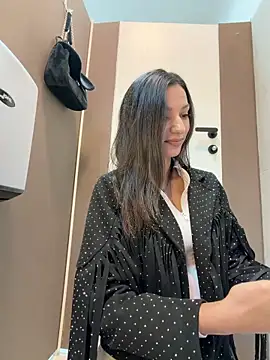  MiaQueen  online show from November 7, 9:41 pm